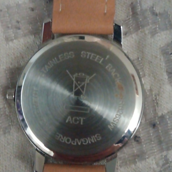 Palm Trees Watch - Picture 3 of 5